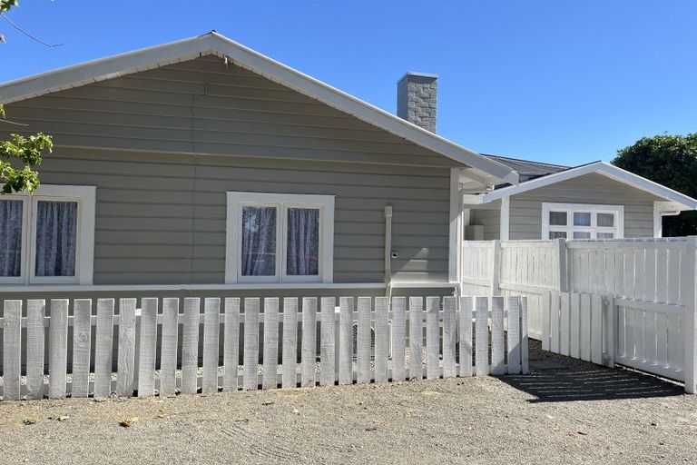 Photo of property in 505 Featherston Street, Roslyn, Palmerston North, 4414