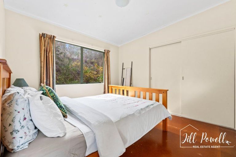 Photo of property in 13 Moana Road, Tinopai, 0593