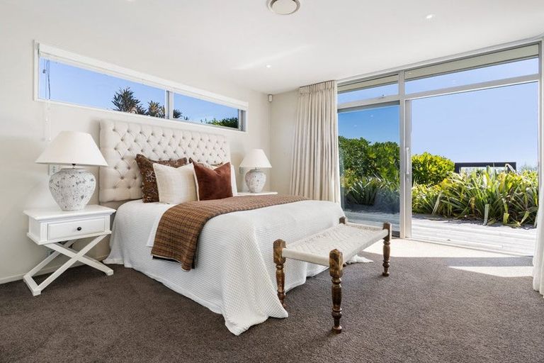 Photo of property in 2 Aglaia Place, Cracroft, Christchurch, 8022