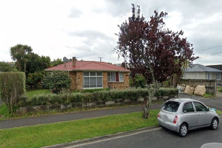 Photo of property in 43 Carrington Avenue, Hillcrest, Hamilton, 3216