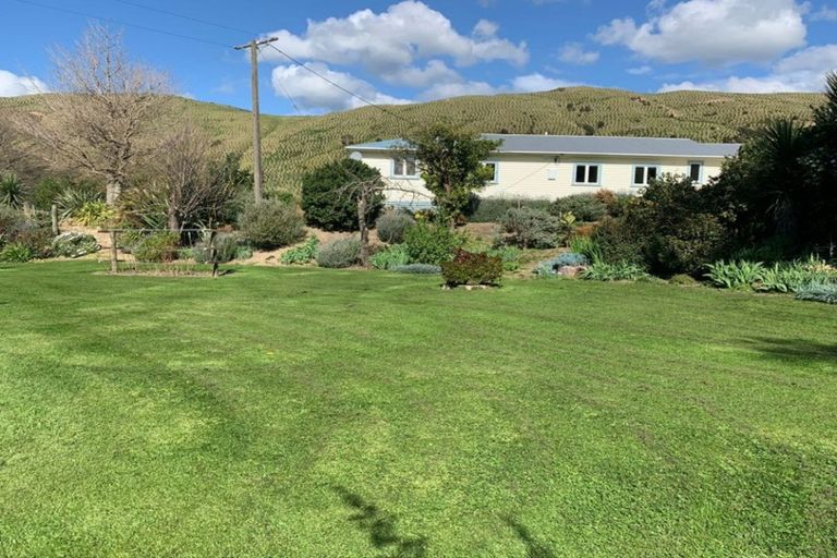Photo of property in 1550 Coast Road, Pongaroa, 4991