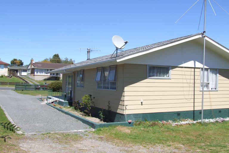 Photo of property in 104 Taharepa Road, Hilltop, Taupo, 3330