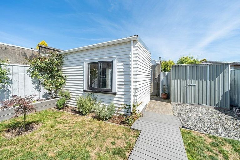 Photo of property in 20a Holyoake Crescent, Avalon, Lower Hutt, 5011