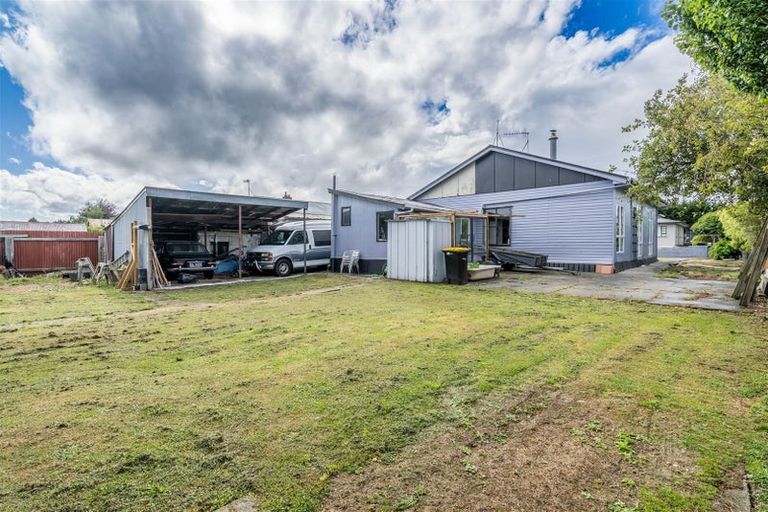 Photo of property in 16 Irving Street, Gore, 9710