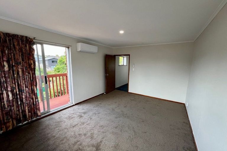 Photo of property in 2/44 Sunnyside Road, Sunnyvale, Auckland, 0612