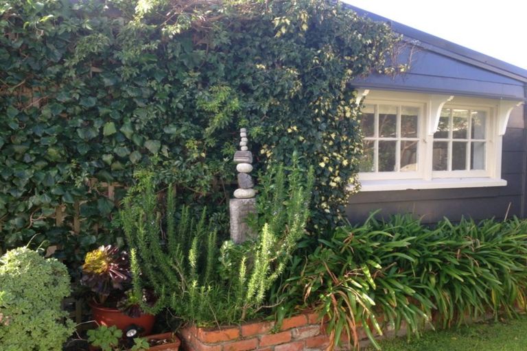 Photo of property in 66 Ludlam Street, Seatoun, Wellington, 6022