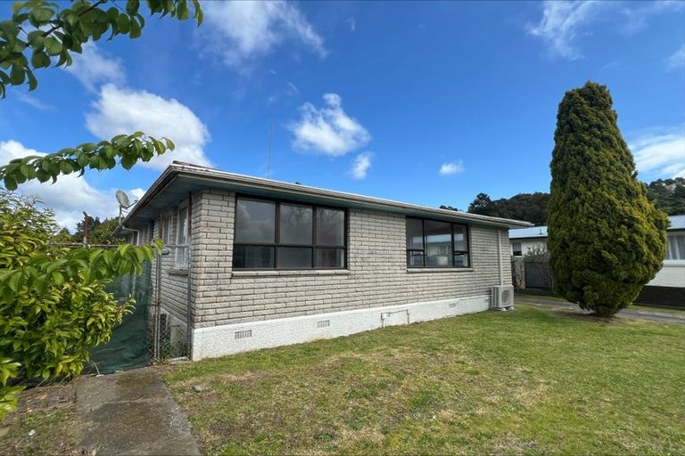 Photo of property in 69 Holyoake Crescent, Kawerau, 3127