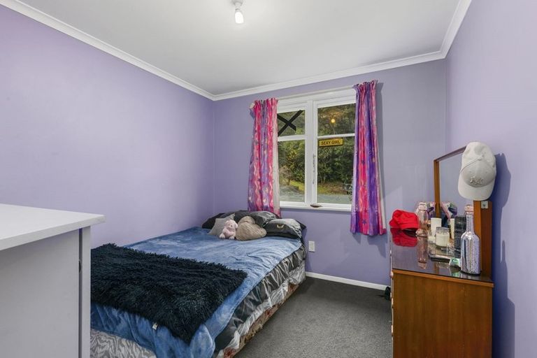 Photo of property in 131 Wellington Road, Wainuiomata, Lower Hutt, 5014