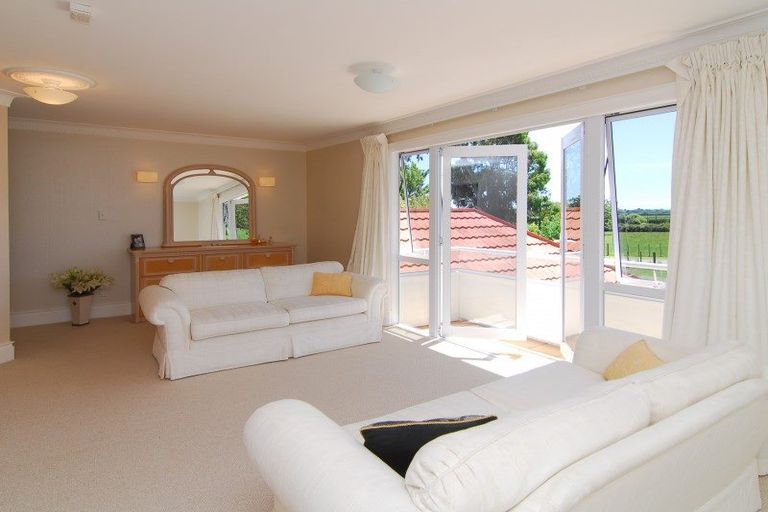 Photo of property in 379 Middle Road, Havelock North, Hastings, 4172