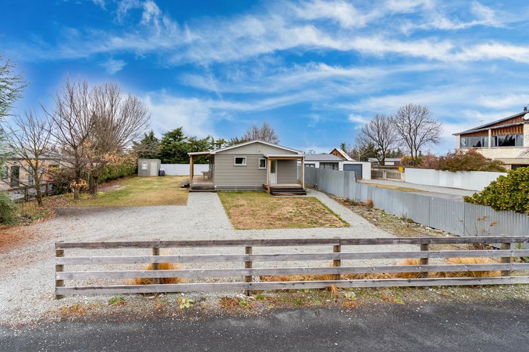 Photo of property in 39 Glencairn Road, Twizel, 7901
