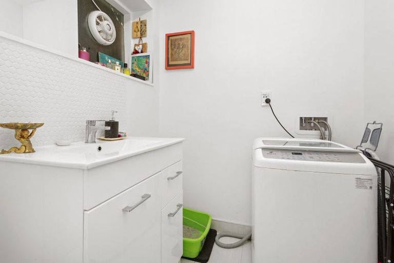 Photo of property in 4/116 Mairangi Road, Wilton, Wellington, 6012