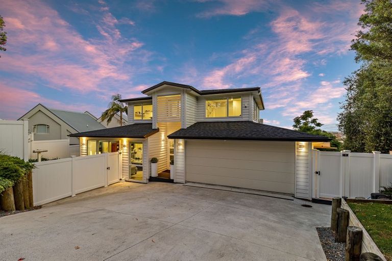 Photo of property in 1203 Whangaparaoa Road, Gulf Harbour, Whangaparaoa, 0930