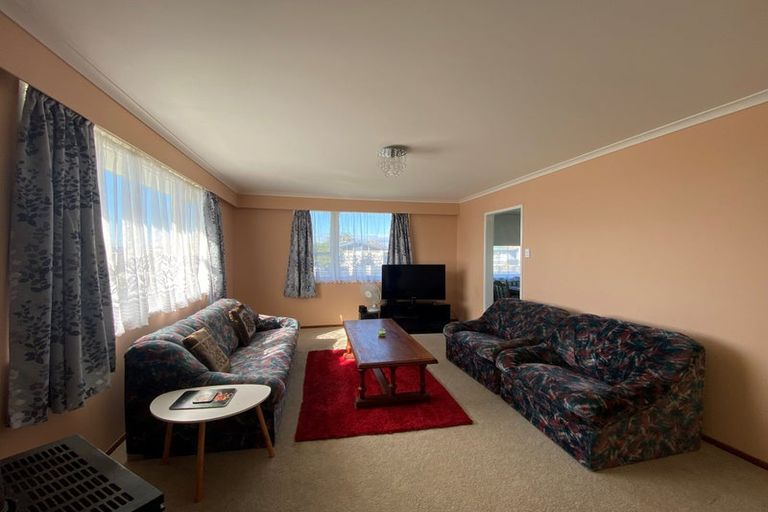 Photo of property in 9 Short Street, Waitara, 4320