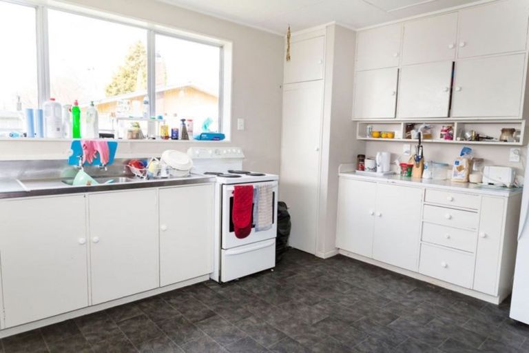 Photo of property in 15 Runciman Place, Dannevirke, 4930