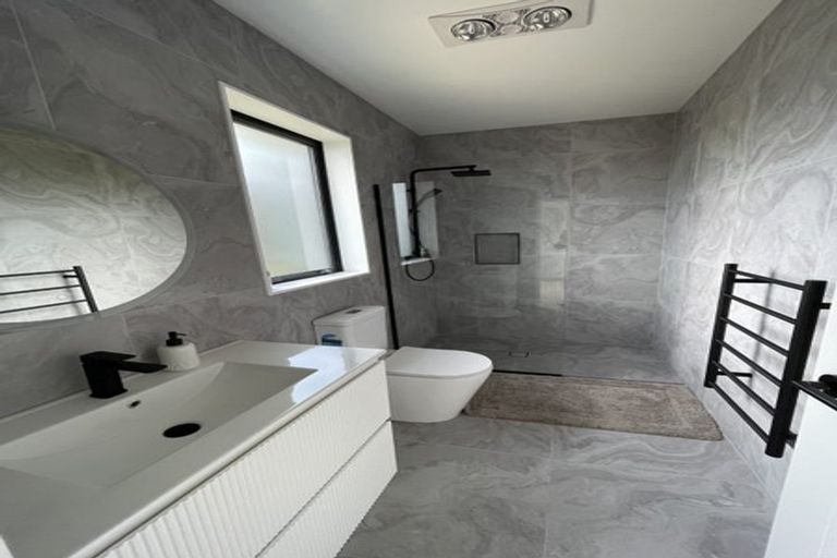 Photo of property in 10 Rongoa Maori Way, Pukekohe, 2120