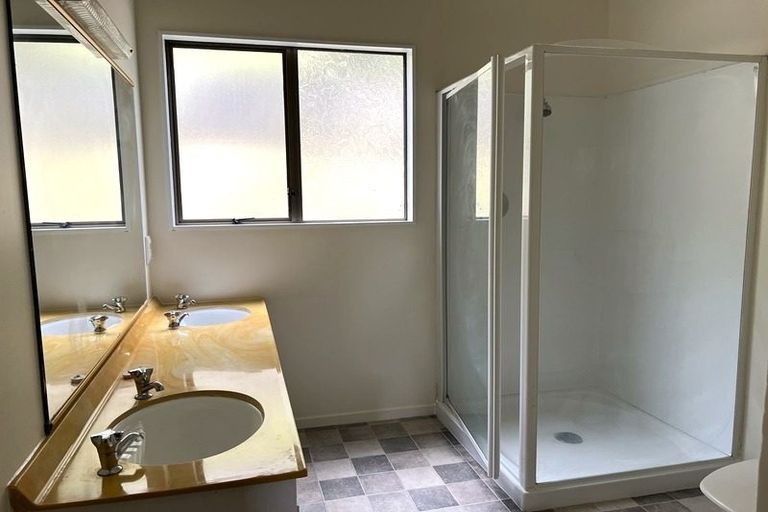 Photo of property in 1d Brora Crescent, Papakowhai, Porirua, 5024