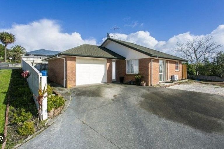Photo of property in 17 Elan Place, Stanmore Bay, Whangaparaoa, 0932