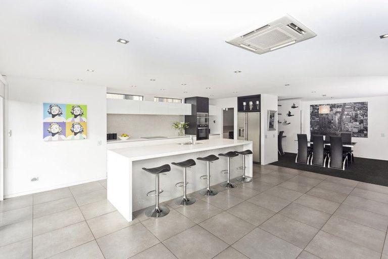 Photo of property in 107 Gardiners Road, Harewood, Christchurch, 8051