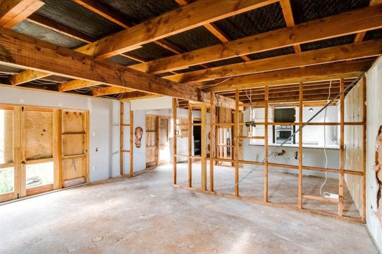 Photo of property in 3 Anzac Avenue, Onekawa, Napier, 4110