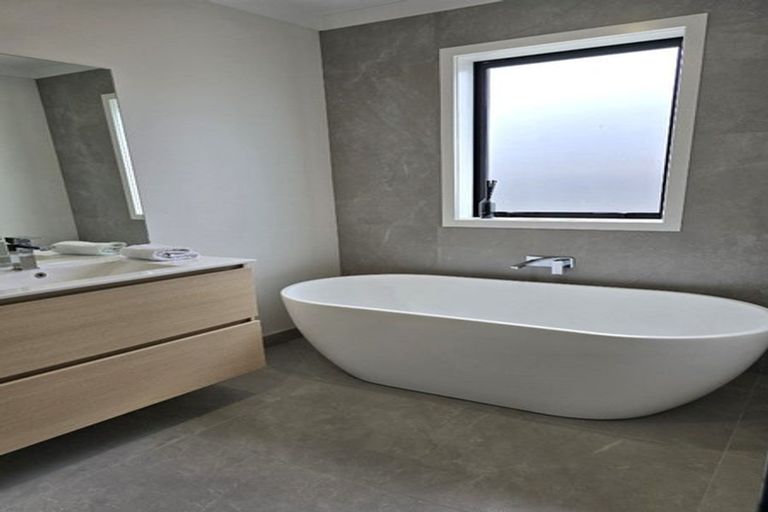 Photo of property in 7 Monowai Street, Poraiti, Napier, 4112