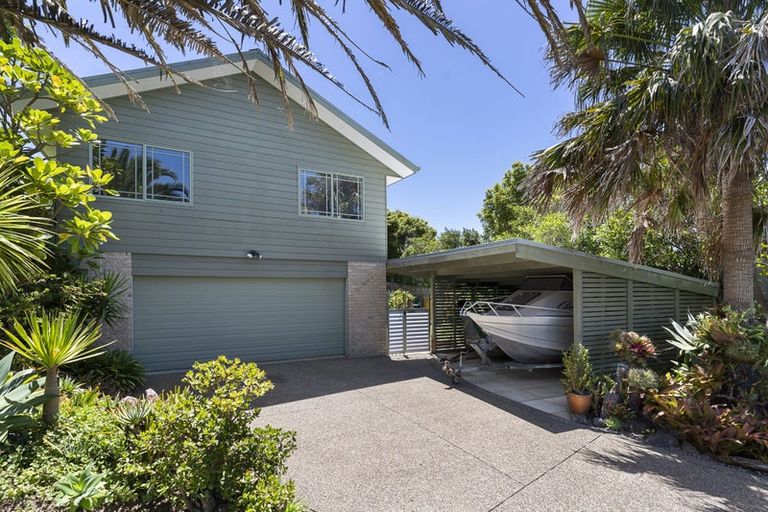 Photo of property in 21 Castaway Place, Gulf Harbour, Whangaparaoa, 0930