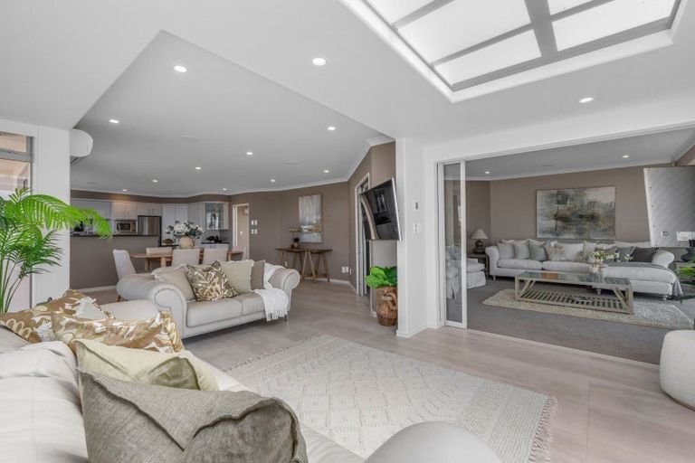 Photo of property in 3 Seaview Road, Otumoetai, Tauranga, 3110