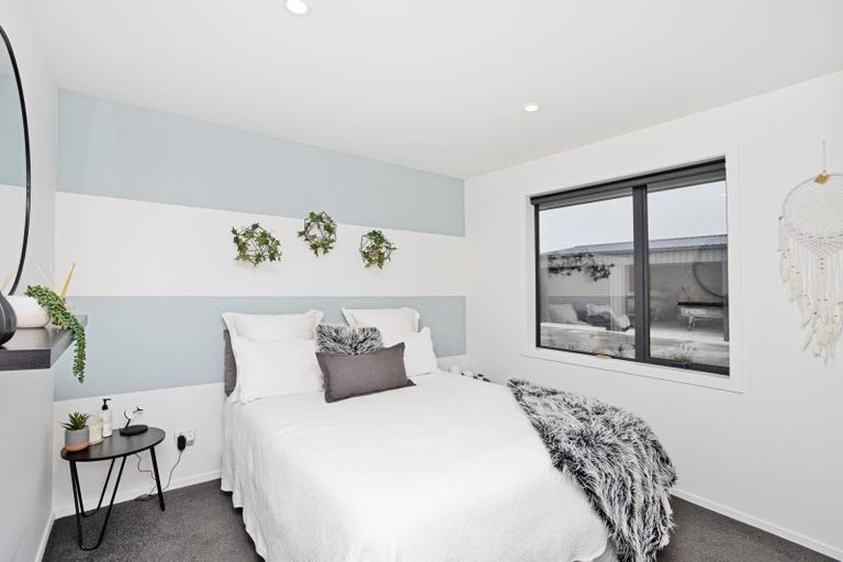 Photo of property in 12 Pegasus Place, Seaward Bush, Invercargill, 9812