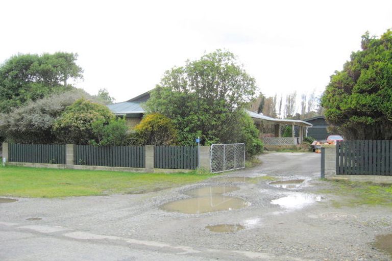 Photo of property in 52 Matua Road, Otatara, Invercargill, 9879