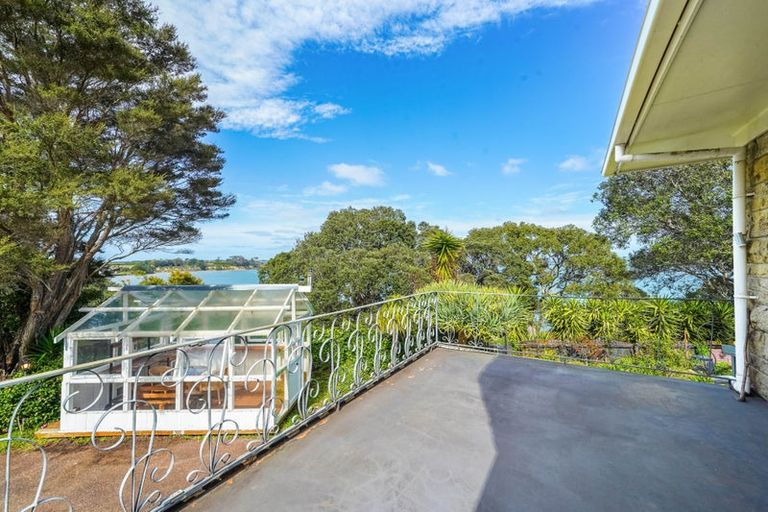 Photo of property in 1 Cliff Lane, Glenbrook, Waiuku, 2681