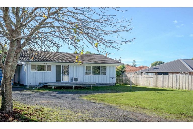 Photo of property in 17a Hawkings Crescent, Kerikeri, 0230