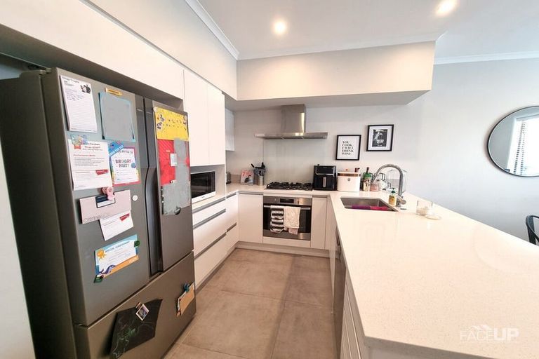 Photo of property in 31 Walter Merton Road, Hobsonville, Auckland, 0616