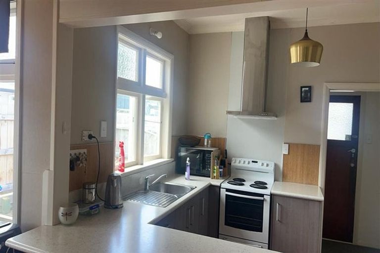 Photo of property in 24 Kings Drive, Levin, 5510
