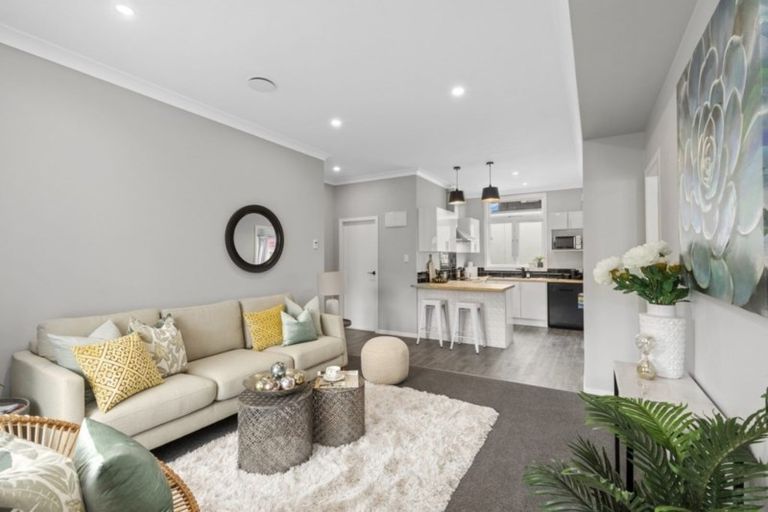 Photo of property in 1a Miro Street, Woburn, Lower Hutt, 5010