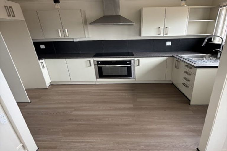 Photo of property in 209a South Road, Spotswood, New Plymouth, 4310