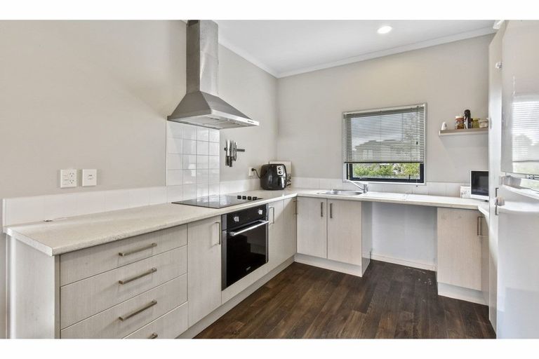 Photo of property in 22 Kaimoana Street, Weymouth, Auckland, 2103