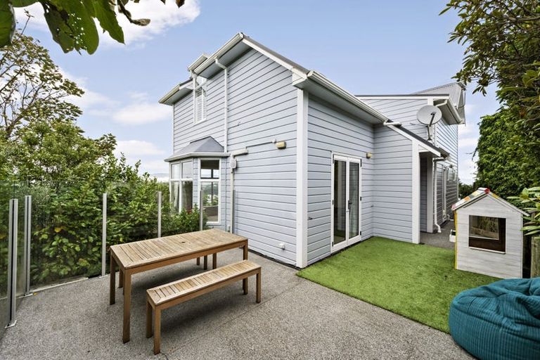 Photo of property in 41 Mana Street, Vogeltown, Wellington, 6021