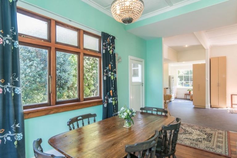 Photo of property in 43 Dale Road, Raumati South, Paraparaumu, 5032