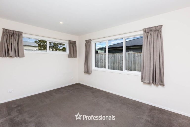 Photo of property in 3 Poulson Grove, Trentham, Upper Hutt, 5018