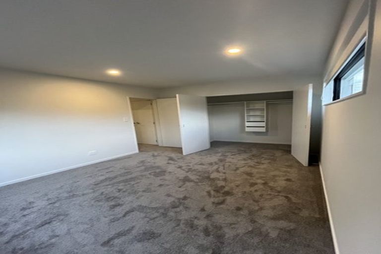 Photo of property in 9 Renata Crescent, Te Atatu Peninsula, Auckland, 0610