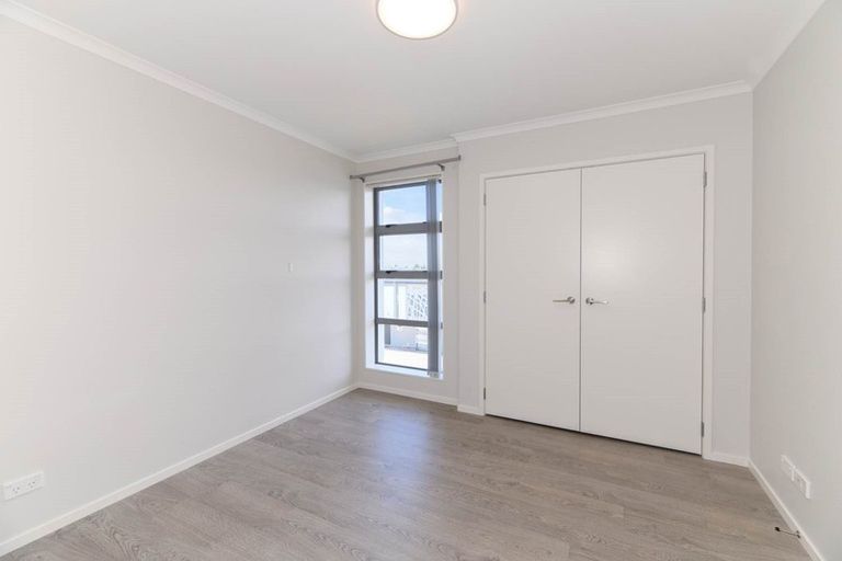 Photo of property in 1/4 Velma Road, Hillcrest, Auckland, 0627