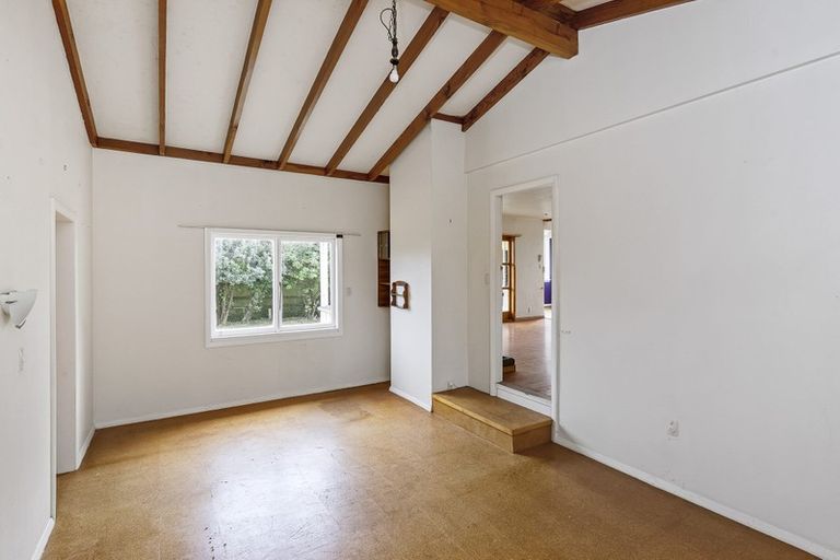 Photo of property in 325 Te Horo Beach Road, Te Horo Beach, Otaki, 5581