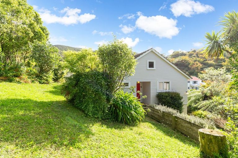Photo of property in 55 Makara Road, Karori, Wellington, 6012