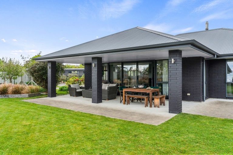 Photo of property in 32 Mill Grove, Clareville, Carterton, 5713