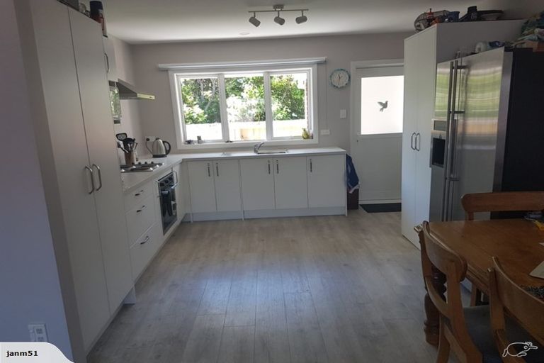 Photo of property in 2/10 Ryeland Avenue, Ilam, Christchurch, 8041