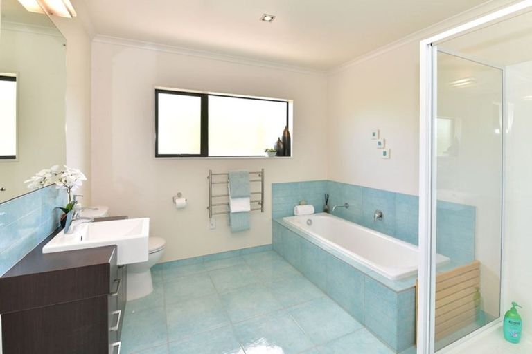 Photo of property in 306c Inland Road, Helensville, 0875