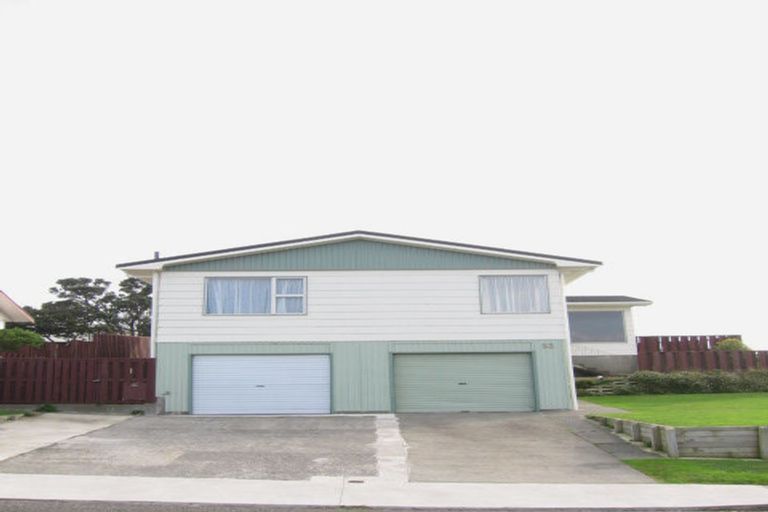 Photo of property in 53 Baylands Drive, Newlands, Wellington, 6037