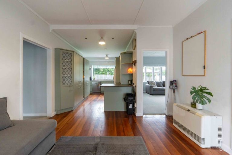 Photo of property in 48 Braid Road, St Andrews, Hamilton, 3200