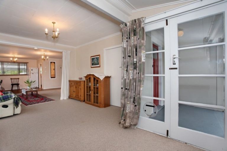 Photo of property in 6 Lower Beaven Street, Marton, 4710