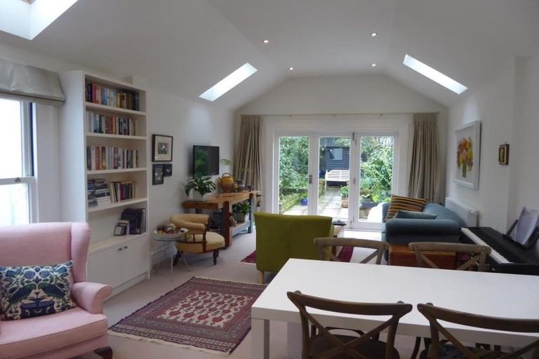 Photo of property in 75 Elizabeth Street, Mount Victoria, Wellington, 6011