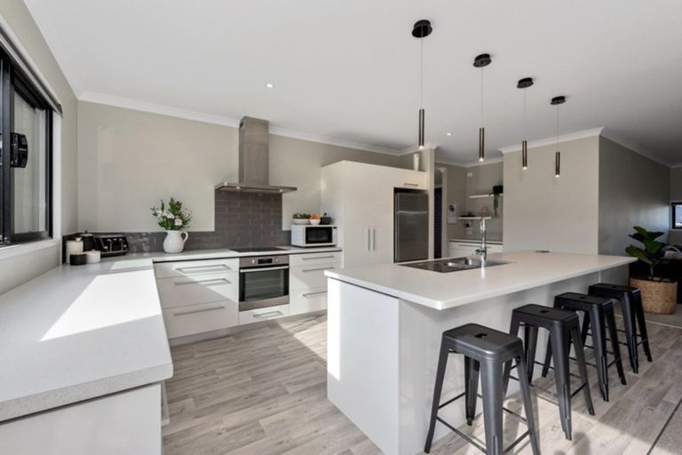 Photo of property in 17 Meadowview Drive, Morrinsville, 3300